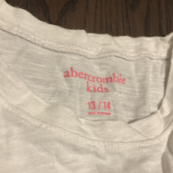 Abercrombie kids flowered T-shirt up for sale now! - Picture 2 of 5